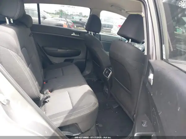 KNDPMCAC0L7812391 2020 KIA SPORTAGE - Image 8
