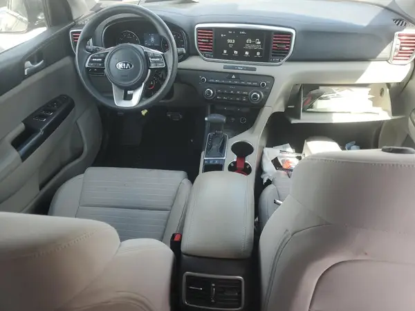 KNDPMCAC0L7813220 2020 KIA SPORTAGE - Image 8