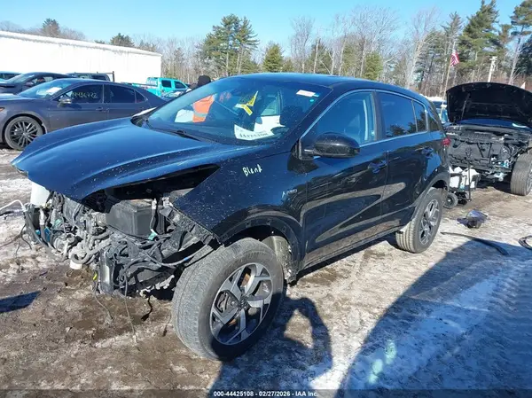 KNDPMCAC0M7845330 2021 KIA SPORTAGE - Image 2