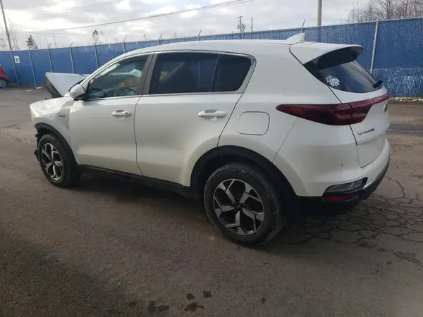 KNDPMCAC0M7853525 2021 KIA SPORTAGE - Image 2