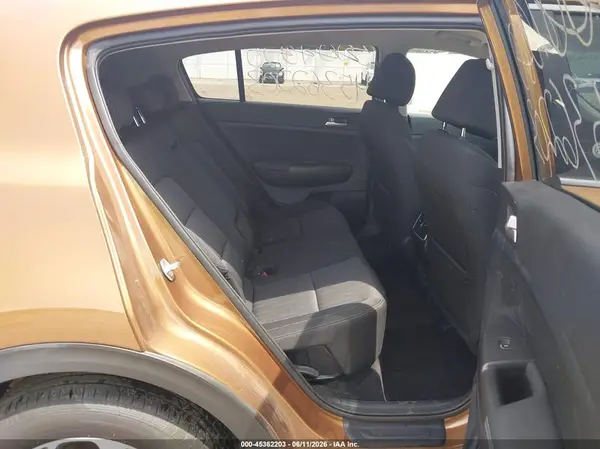 KNDPMCAC0M7886458 2021 KIA SPORTAGE - Image 8