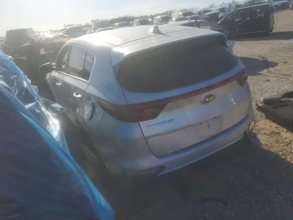 KNDPMCAC0M7926294 2021 KIA SPORTAGE - Image 2