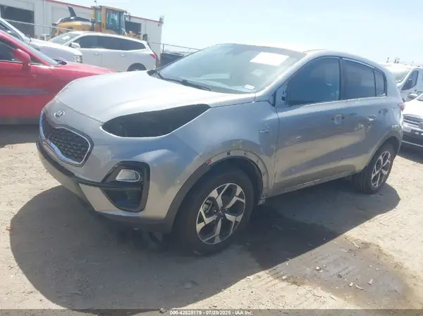 KNDPMCAC0M7929292 2021 KIA SPORTAGE - Image 2