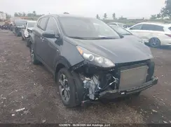 KNDPMCAC0M7935996 2021 KIA SPORTAGE