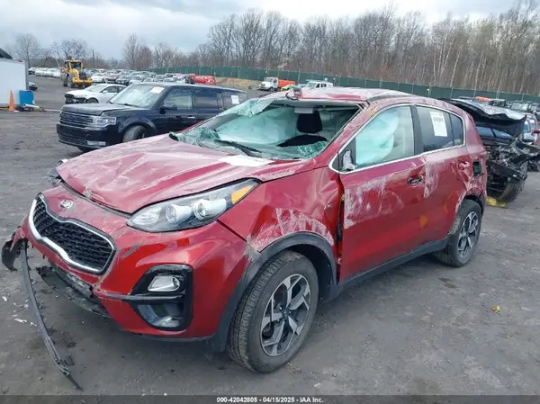 KNDPMCAC0N7002990 2022 KIA SPORTAGE - Image 2