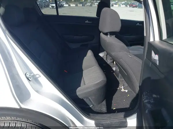 KNDPMCAC0N7022950 2022 KIA SPORTAGE - Image 8
