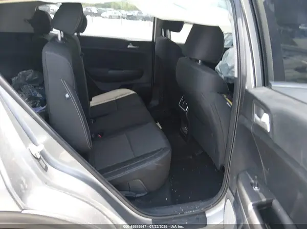 KNDPMCAC0N7956087 2022 KIA SPORTAGE - Image 8