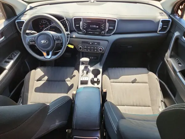 KNDPMCAC1H7033248 2017 KIA SPORTAGE - Image 8