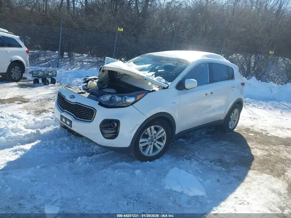KNDPMCAC1H7033542 2017 KIA SPORTAGE - Image 2
