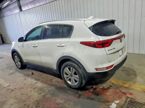 KNDPMCAC1H7035209 2017 KIA SPORTAGE - Image 2
