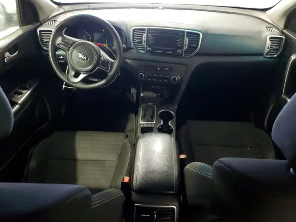 KNDPMCAC1H7035209 2017 KIA SPORTAGE - Image 8