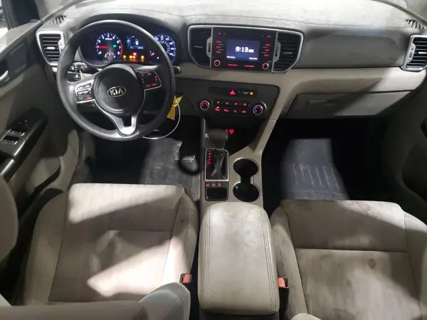 KNDPMCAC1H7037736 2017 KIA SPORTAGE - Image 8