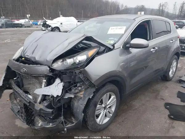 KNDPMCAC1H7040510 2017 KIA SPORTAGE - Image 2