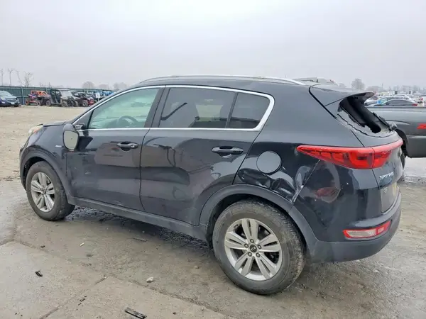 KNDPMCAC1H7047828 2017 KIA SPORTAGE - Image 2