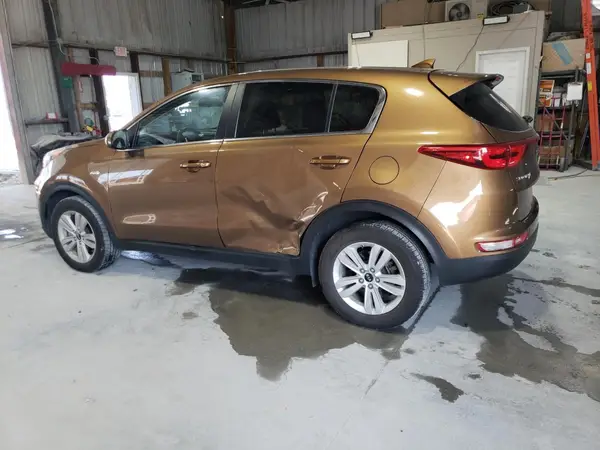 KNDPMCAC1H7065472 2017 KIA SPORTAGE - Image 2