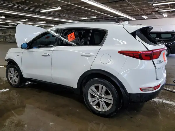 KNDPMCAC1H7110989 2017 KIA SPORTAGE - Image 2
