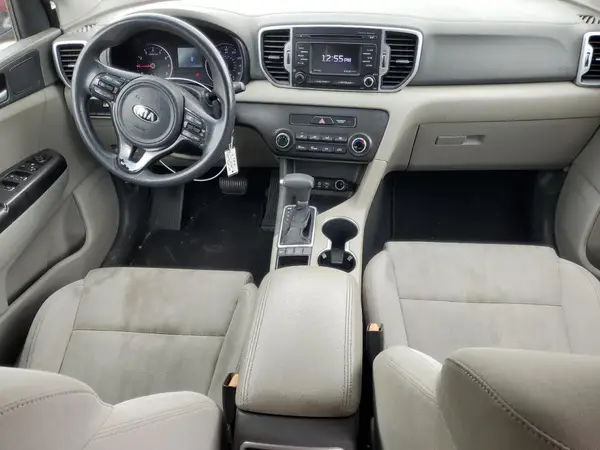 KNDPMCAC1H7117621 2017 KIA SPORTAGE - Image 8