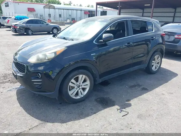 KNDPMCAC1H7118591 2017 KIA SPORTAGE - Image 2