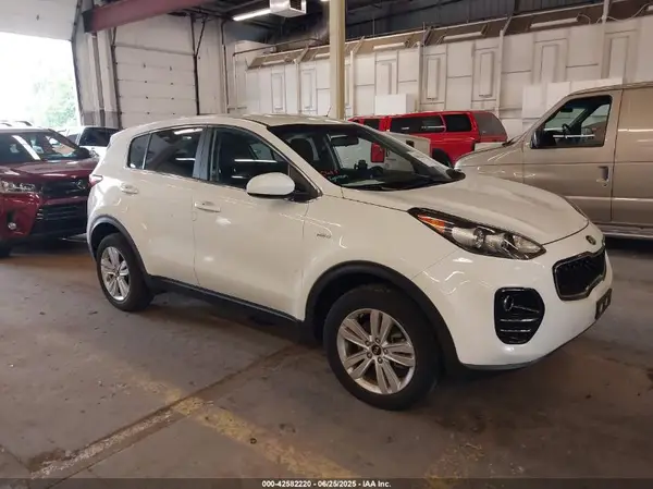 KNDPMCAC1H7129591 2017 KIA SPORTAGE - Image 1