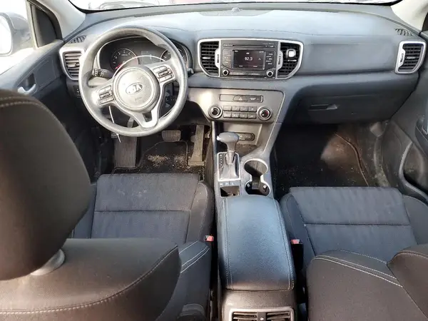 KNDPMCAC1H7131079 2017 KIA SPORTAGE - Image 8