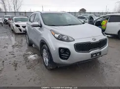 KNDPMCAC1H7146035 2017 KIA SPORTAGE