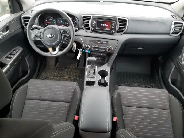 KNDPMCAC1H7150568 2017 KIA SPORTAGE - Image 8