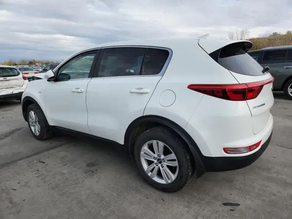 KNDPMCAC1H7168374 2017 KIA SPORTAGE - Image 2