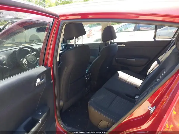 KNDPMCAC1H7169394 2017 KIA SPORTAGE - Image 8