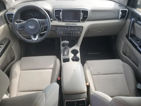 KNDPMCAC1H7180041 2017 KIA SPORTAGE - Image 8