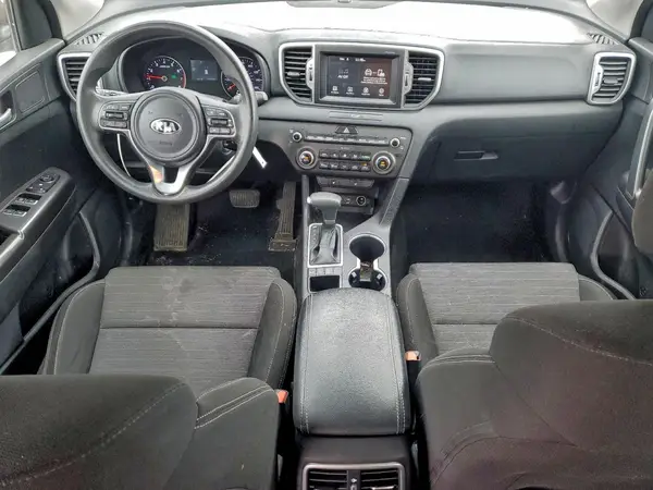 KNDPMCAC1H7194120 2017 KIA SPORTAGE - Image 8