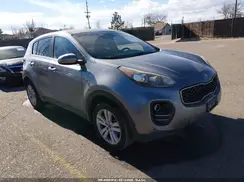 KNDPMCAC1H7198880 2017 KIA SPORTAGE