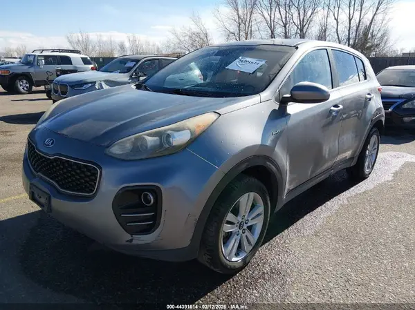 KNDPMCAC1H7198880 2017 KIA SPORTAGE - Image 2