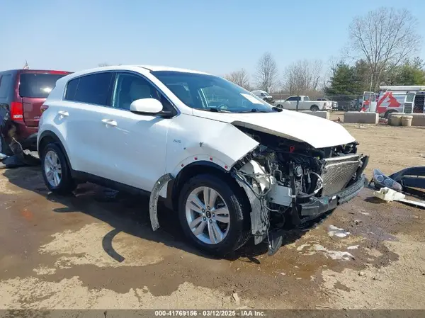 KNDPMCAC1H7218996 2017 KIA SPORTAGE - Image 1