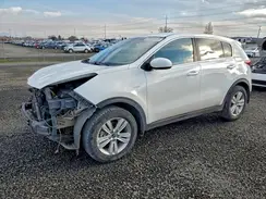 KNDPMCAC1H7219114 2017 KIA SPORTAGE