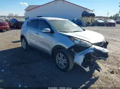 KNDPMCAC1H7221476 2017 KIA SPORTAGE