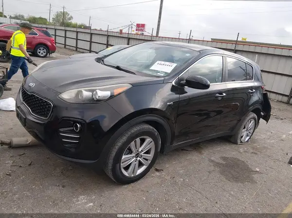 KNDPMCAC1H7225169 2017 KIA SPORTAGE - Image 2