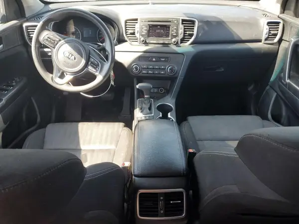 KNDPMCAC1H7230453 2017 KIA SPORTAGE - Image 8