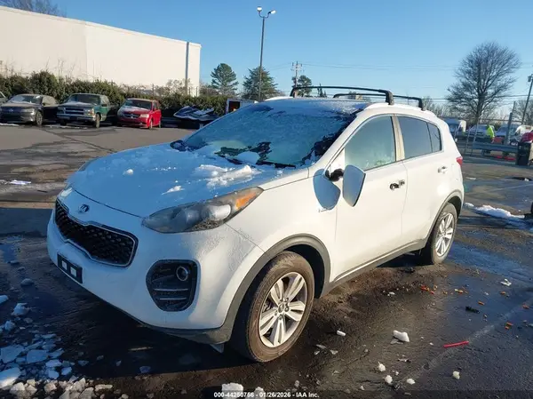 KNDPMCAC1H7237628 2017 KIA SPORTAGE - Image 2