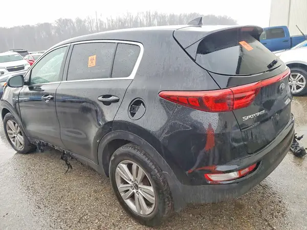 KNDPMCAC1H7243302 2017 KIA SPORTAGE - Image 2