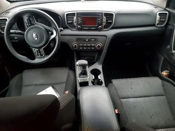 KNDPMCAC1H7243302 2017 KIA SPORTAGE - Image 8