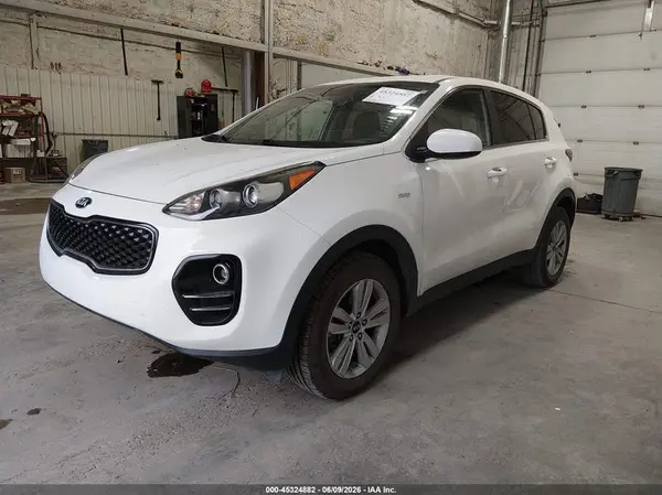 KNDPMCAC1H7259144 2017 KIA SPORTAGE - Image 2