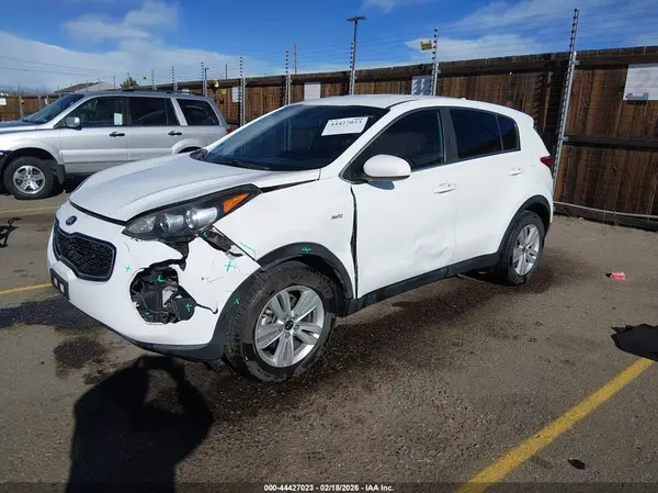 KNDPMCAC1H7273836 2017 KIA SPORTAGE - Image 2