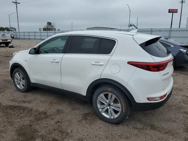 KNDPMCAC1H7274064 2017 KIA SPORTAGE - Image 2