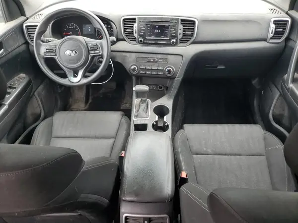KNDPMCAC1H7274064 2017 KIA SPORTAGE - Image 8