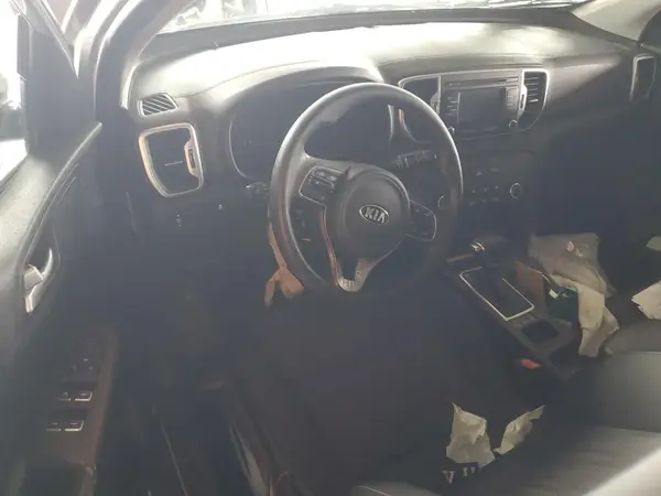 KNDPMCAC1H7276722 2017 KIA SPORTAGE - Image 8