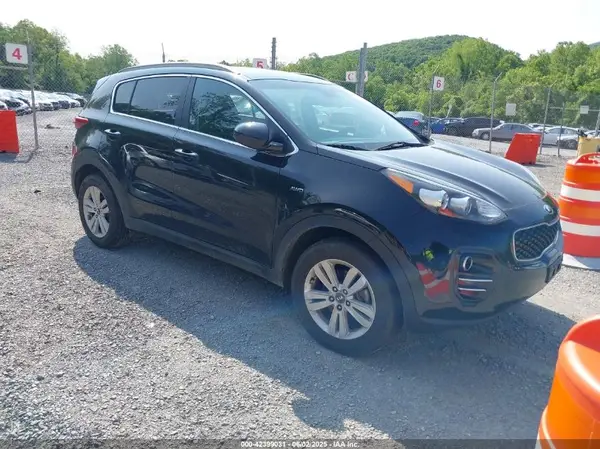 KNDPMCAC1H7285906 2017 KIA SPORTAGE - Image 1