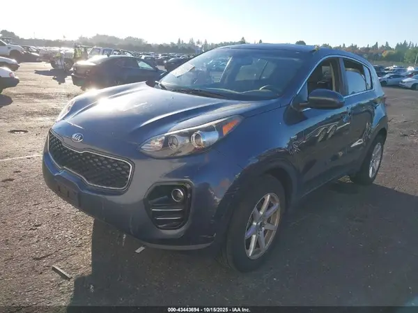 KNDPMCAC1H7289633 2017 KIA SPORTAGE - Image 2