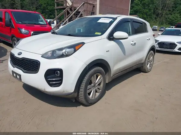 KNDPMCAC1H7291236 2017 KIA SPORTAGE - Image 2