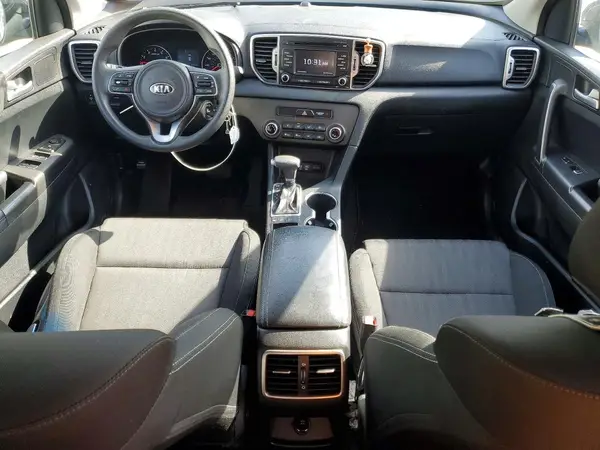 KNDPMCAC1H7297568 2017 KIA SPORTAGE - Image 8