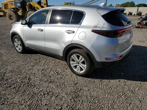 KNDPMCAC1J7335144 2018 KIA SPORTAGE - Image 2
